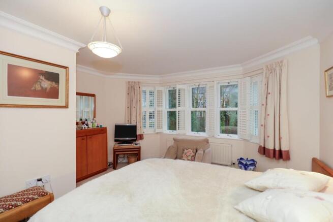 4 bed Town House for sale Image 8