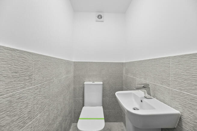 4 bed Detached for sale Image 4