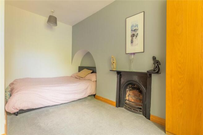 3 bed Terraced for sale Image 12