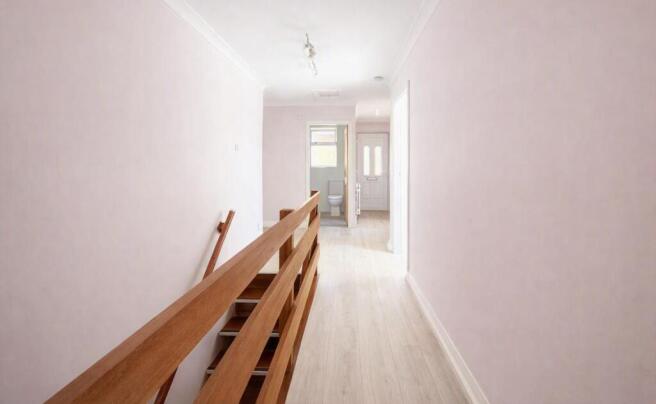 4 bed Detached for sale Image 11
