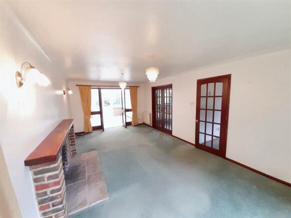Living room new.jpg