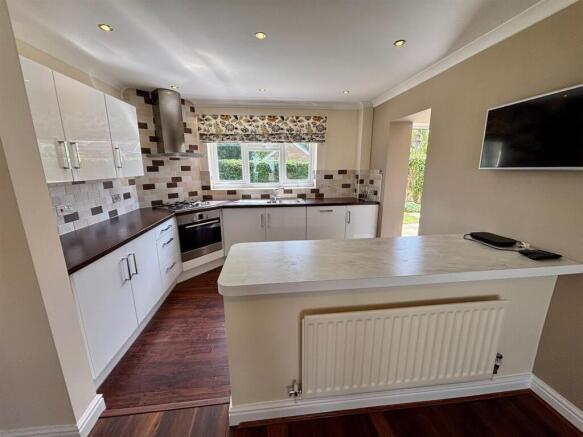 Waddington. Park View, Aston-On-Trent, Derby photo 4