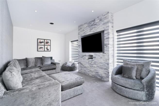 48 Porthkerry Road, Rhoose-SWPP-HR-03