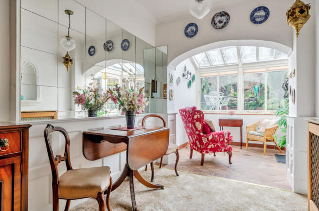 1409247-13-6989d6...