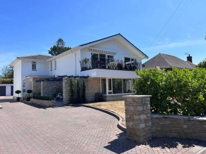 16 Westminster Road, BRANKSOME PARK, BH13