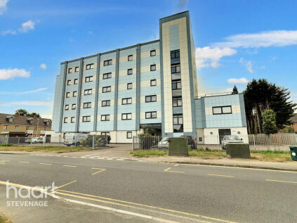 Hampden House, Hitchin Road, Arlesey
