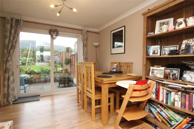 05 Dining Room