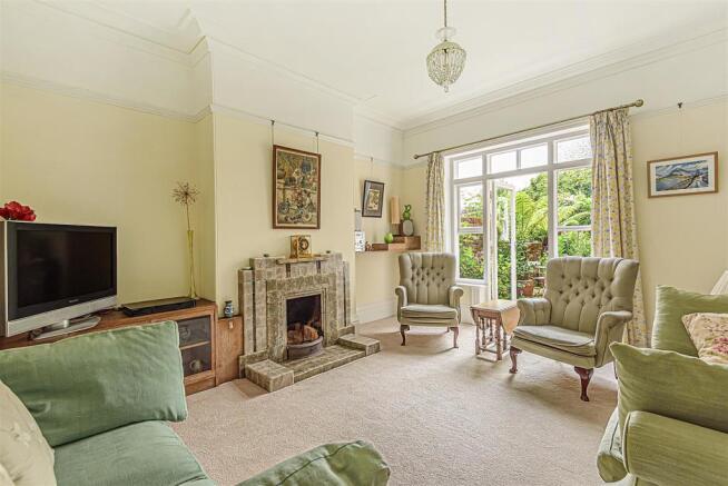 SITTING ROOM