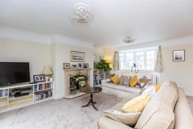 Sitting Room 1.jpg