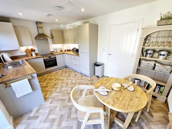 Jasmine Court, Burniston, Scarborough, North Yorkshire photo 4