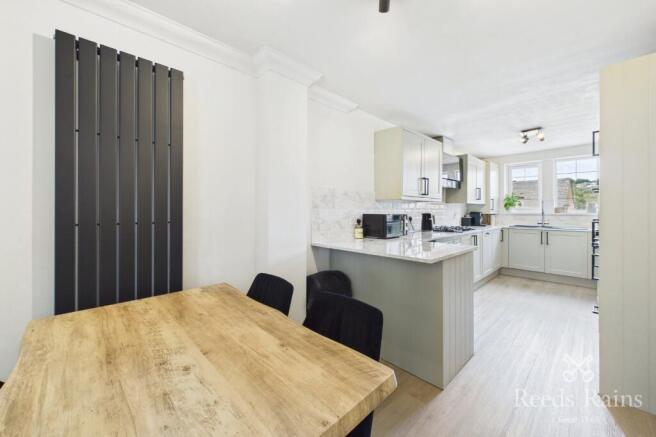 4 bed Terraced for sale Image 5