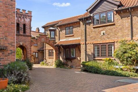 Alfred Terrace Mews, Grimsby, N.E.Lincolnshire, DN32