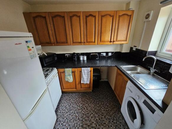 Kitchen (2)