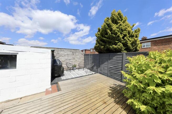 2 bed Semi-Detached for sale Image 9