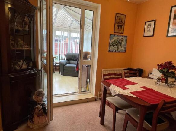 Dining room..jpg