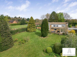 Hinds Hill, Sprigs Holly Lane, Chinnor OX39 4BY