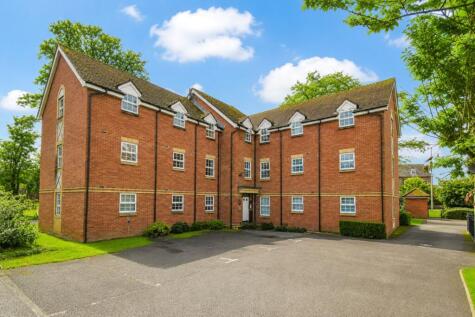 Old College Road, Newbury, Berkshire, RG14