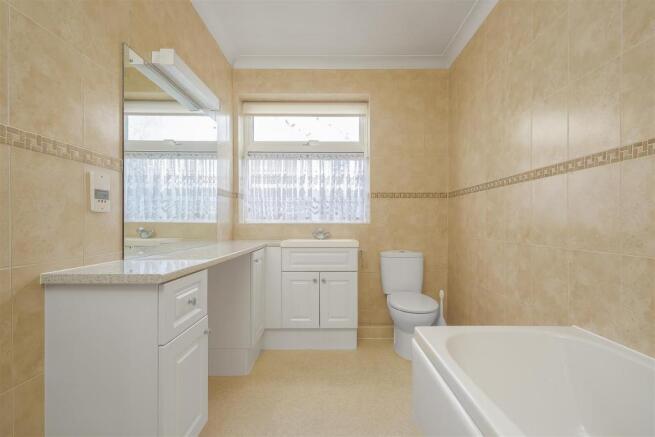 bungalow-burdon-lane-cheam-sutton-115.jpg