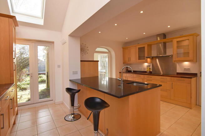 Kitchen/Breakfast...