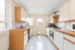 8, Percy Road, North Finchley, London N12 8BU