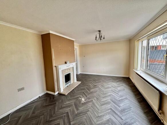 3 bed Semi-Detached for sale Image 7