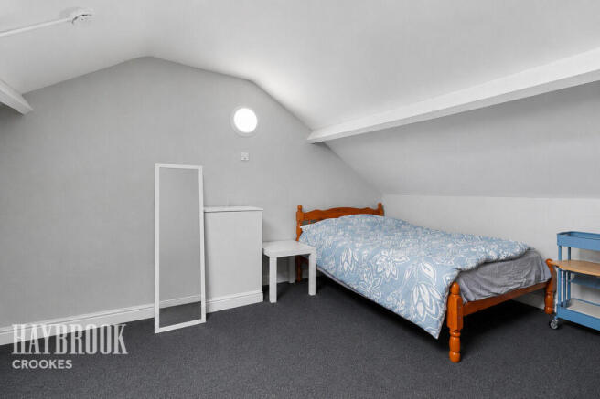 3 bed Terraced for sale Image 8