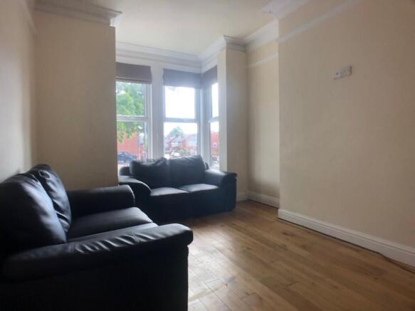 5 bed Terraced to rent Image 5