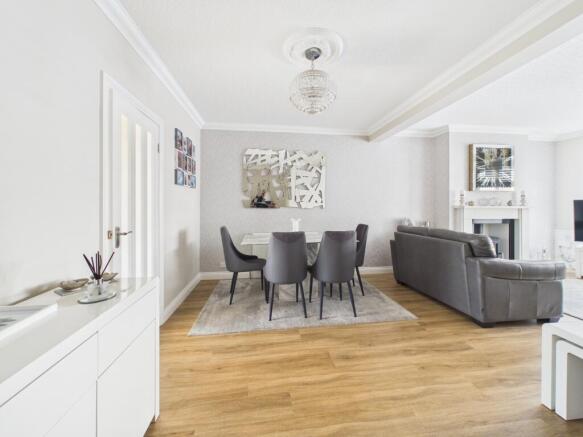 3 bed Terraced for sale Image 4