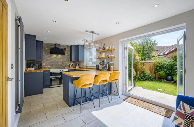 3 bed Detached for sale Image 9