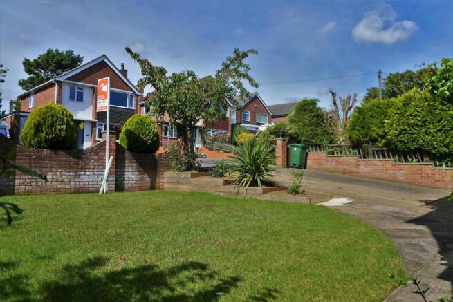 FRONT GARDENS