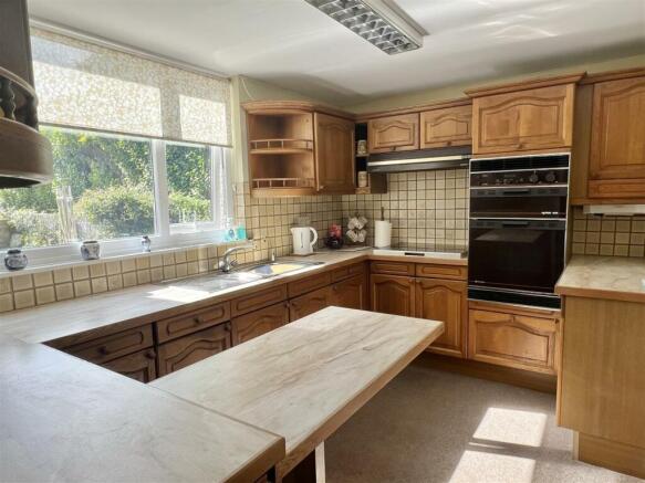 Kitchen/Breakfast Room