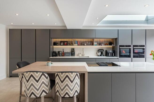 Kitchen/Dining Area