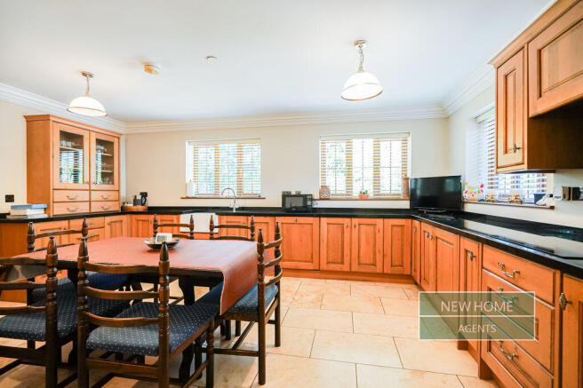 3 bed Detached Bungalow for sale Image 8