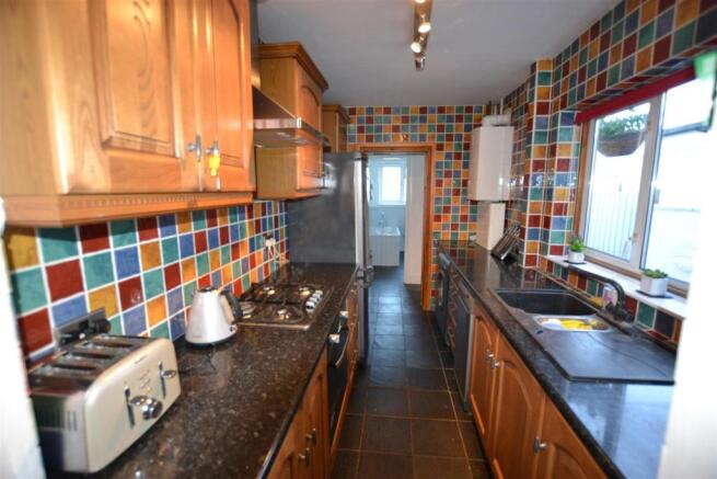 KITCHEN: