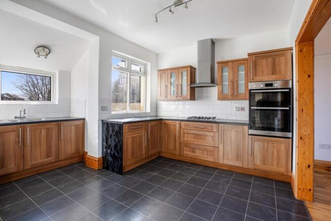 A09 - 20 Osney Avenue, Paignton - 250228