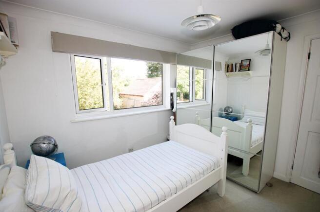 bed3.jpg