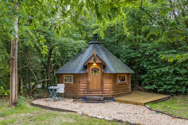 BBq hut
