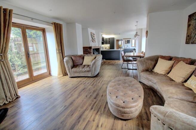 Sitting Room Area