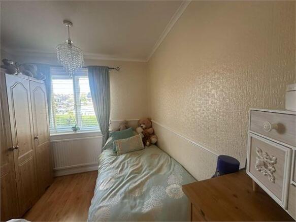 3 bed Semi-Detached for sale Image 11