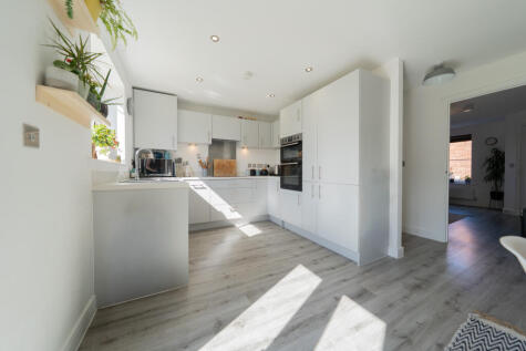 Cygnet Close, Melton Mowbray, LE13