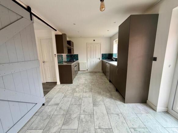 3 bed Detached for sale Image 7
