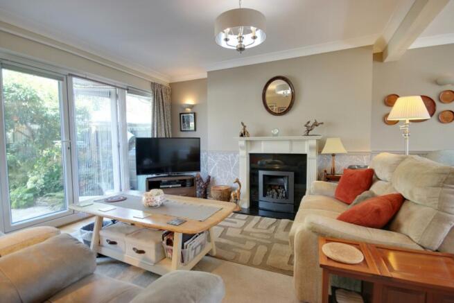 3 bed Semi-Detached for sale Image 11