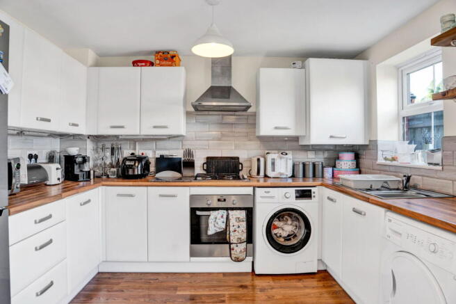 Mosses Farm Road, Longridge, Preston, PR3 2BG photo 2