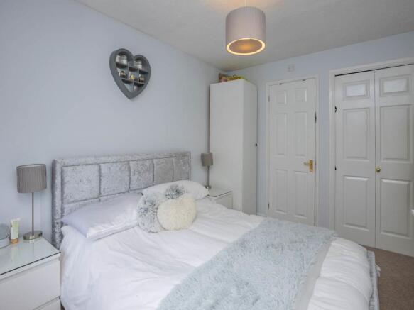 9 Thetford Avenue