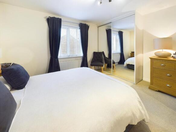4 bed Town House for sale Image 12