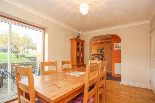 40 Hamsey Crescent-1