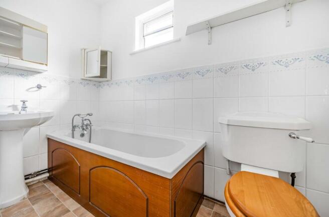 EN SUITE