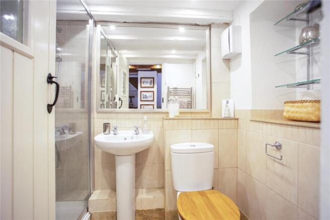 Cloaks/Shower Room