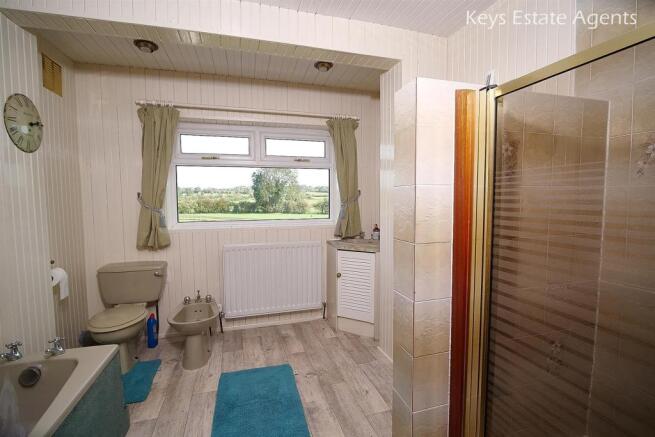 Bathroom ang1.jpg