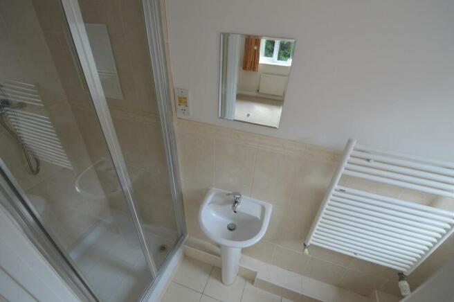 Ensuite.JPG
